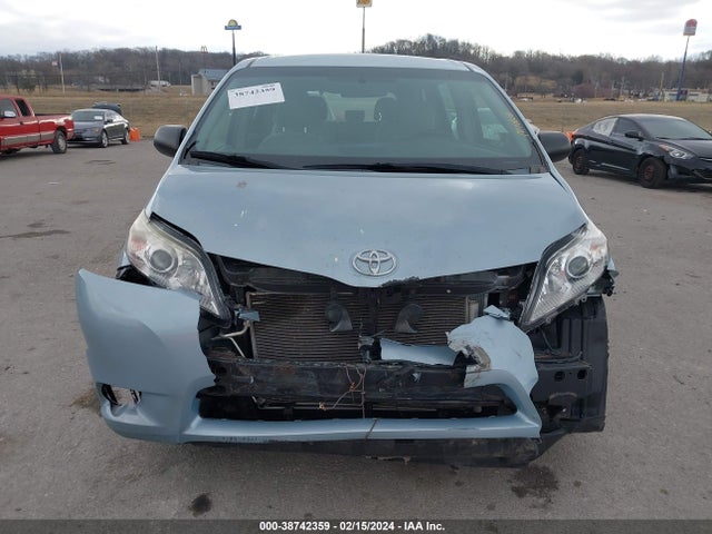 Toyota Sienna L 7 Passenger 2015 5TDZK3DC4FS549634 Image 12