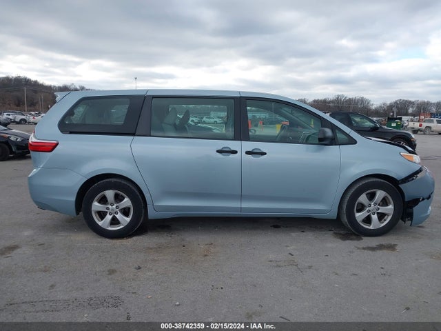 Toyota Sienna L 7 Passenger 2015 5TDZK3DC4FS549634 Image 13