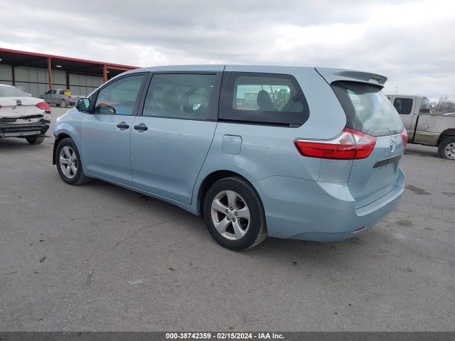 Toyota Sienna L 7 Passenger 2015 5TDZK3DC4FS549634 Image 3