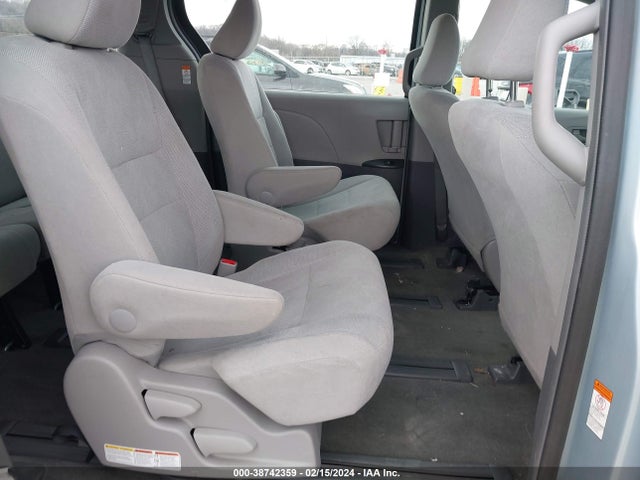 Toyota Sienna L 7 Passenger 2015 5TDZK3DC4FS549634 Image 8