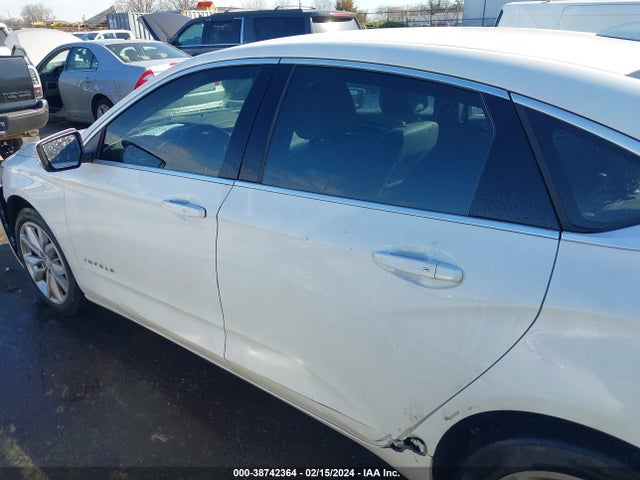 Chevrolet IMPALA 1LT 2018 2G1105S36J9140501 Image 14