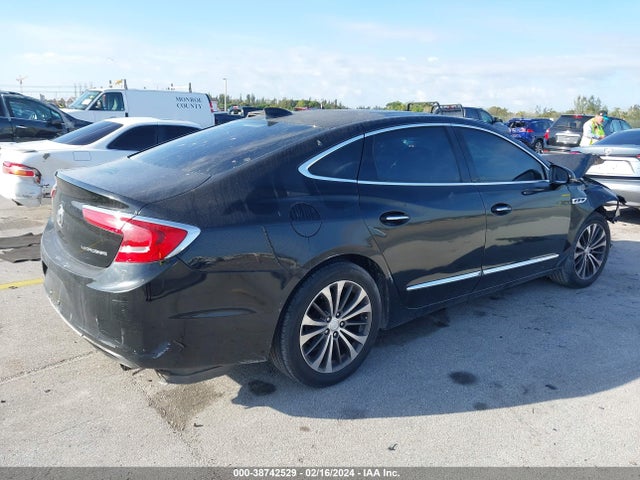 1G4ZR5SS8HU165626 Buick Lacrosse Premium