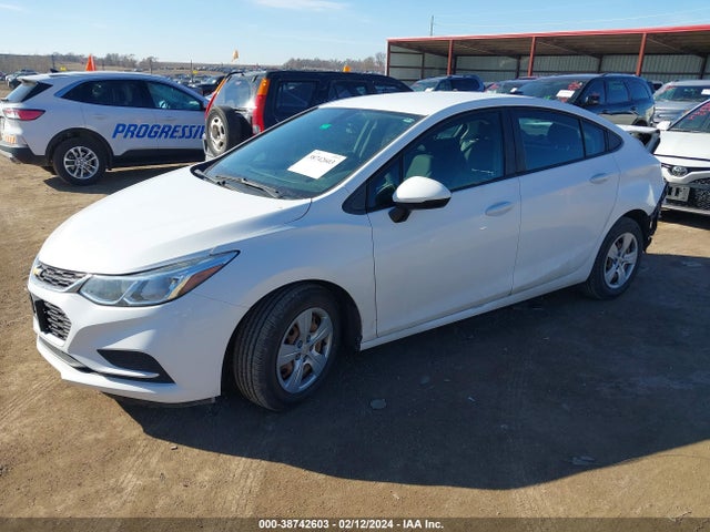 Chevrolet Cruze Ls Auto 2018 1G1BC5SM7J7176557 Image 2
