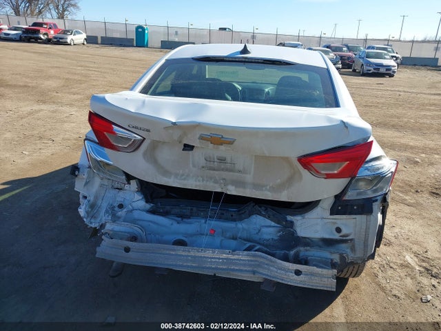 Chevrolet Cruze Ls Auto 2018 1G1BC5SM7J7176557 Image 6