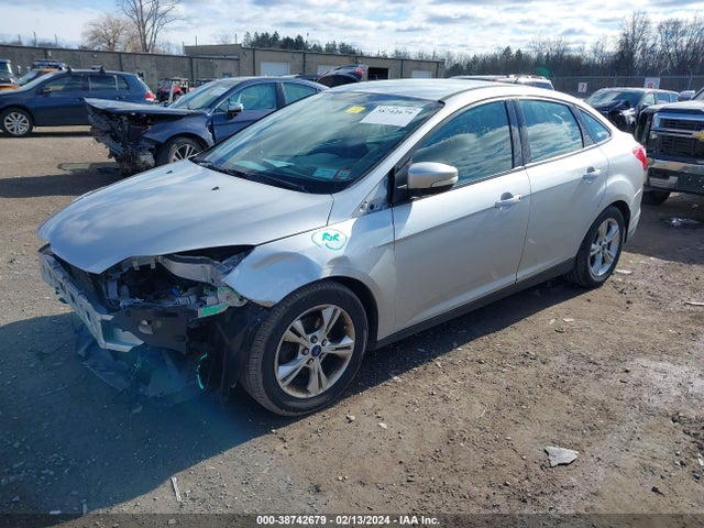 Ford FOCUS SE 2014 1FADP3F20EL313617 Image 2