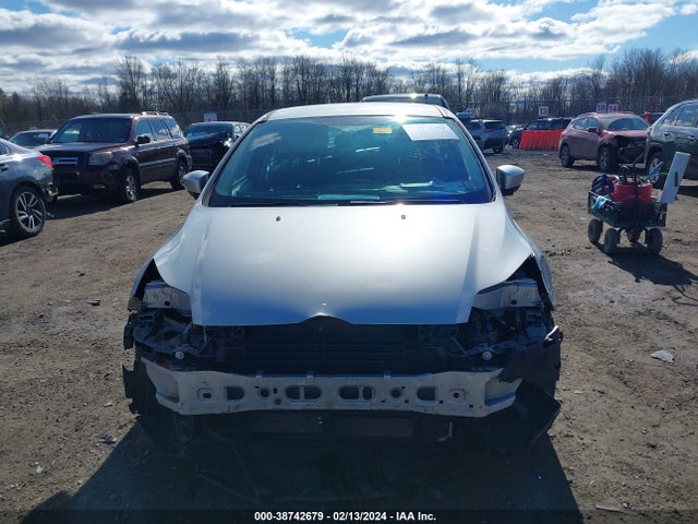 Ford FOCUS SE 2014 1FADP3F20EL313617 Image 6