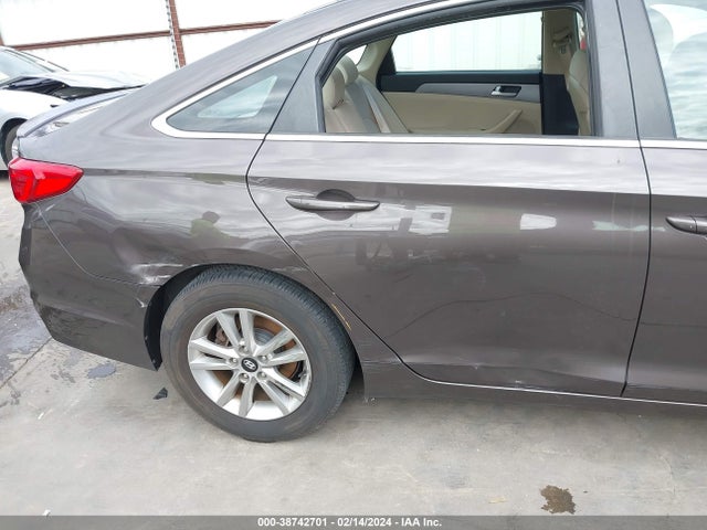 Hyundai SONATA SE 2016 5NPE24AF2GH321948 Image 20