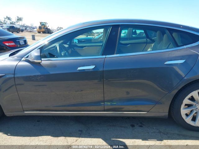 5YJSA1E22HF181203 Tesla Model S 100d/60d/75d/90d/p100d