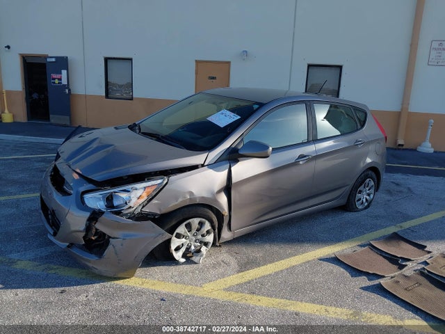Hyundai ACCENT SE 2017 KMHCT5AE2HU360088 Image 2