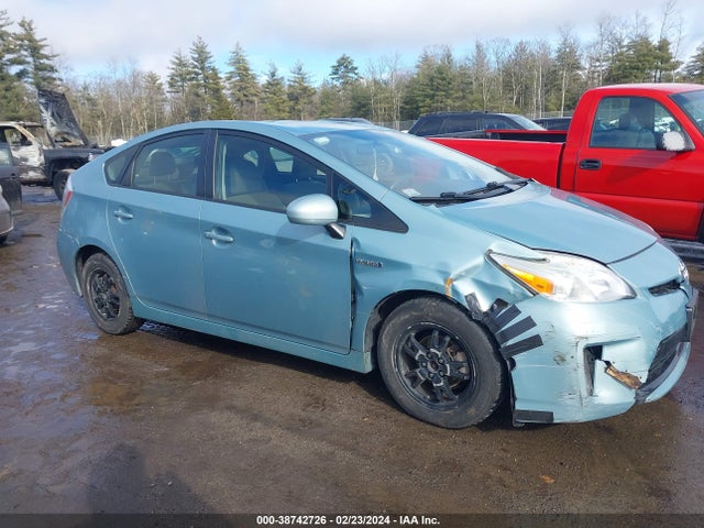 Toyota Prius Three 2014 JTDKN3DU8E1853062 Image 12