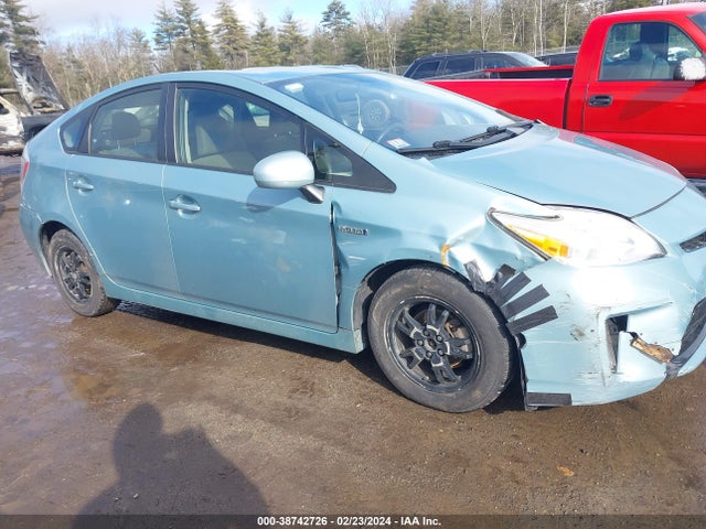 Toyota Prius Three 2014 JTDKN3DU8E1853062 Image 17