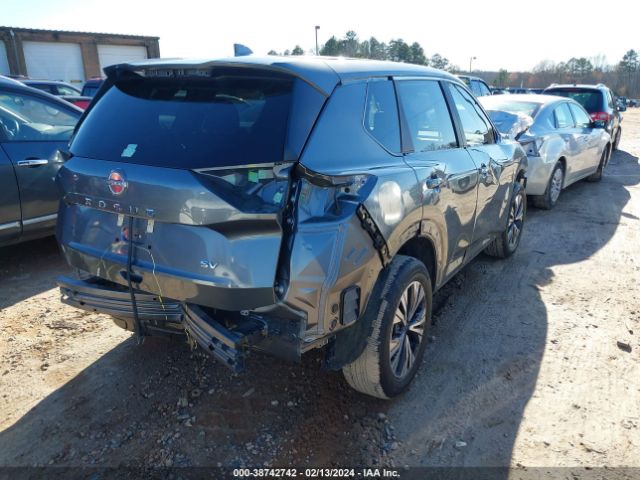 5N1BT3BAXPC740828 Nissan Rogue Sv Fwd
