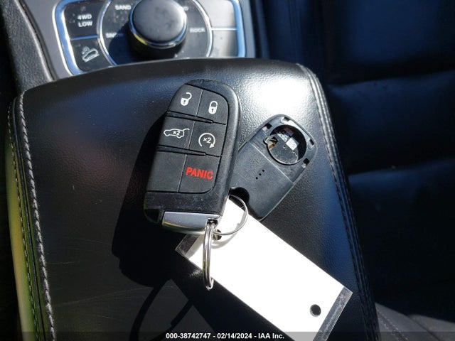 Продажа на аукционе авто 2020 Jeep Grand Cherokee Limited 4x4, vin: 1C4RJFBG1LC273887, номер лота: 38742747