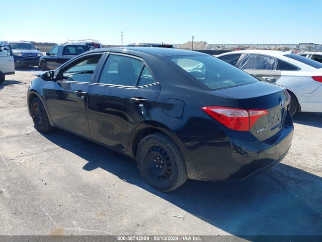 Toyota COROLLA LE 2019 5YFBURHE7KP931427 Image 3