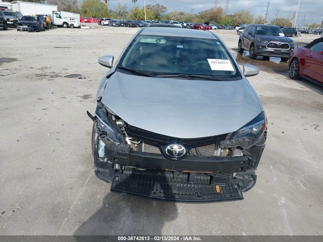 Toyota COROLLA LE 2018 5YFBURHEXJP774555 Image 13