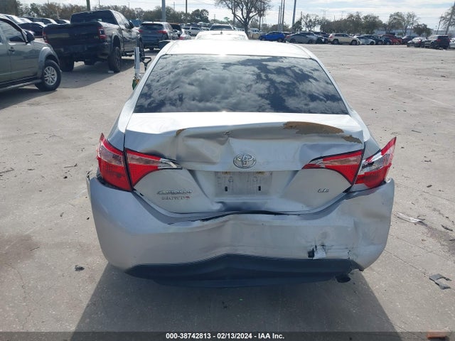 Toyota COROLLA LE 2018 5YFBURHEXJP774555 Image 17