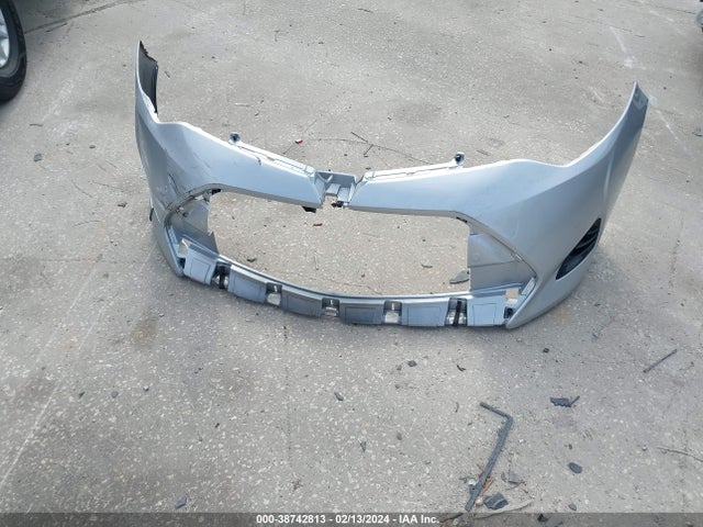 Toyota COROLLA LE 2018 5YFBURHEXJP774555 Image 12