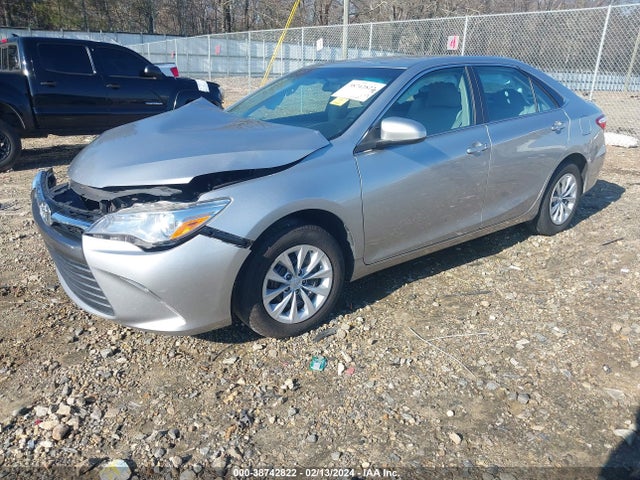 Toyota CAMRY LE 2015 4T4BF1FK1FR499271 Image 2