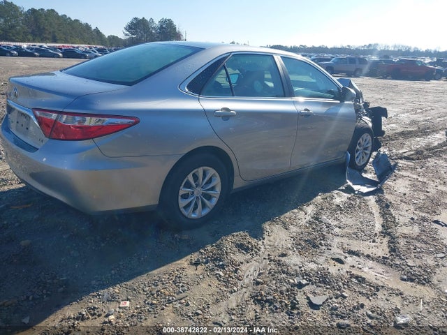 Toyota CAMRY LE 2015 4T4BF1FK1FR499271 Image 4