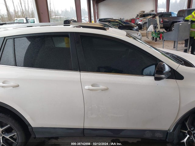 2016 TOYOTA RAV4 SE VIN: 2T3JFREV7GW451041