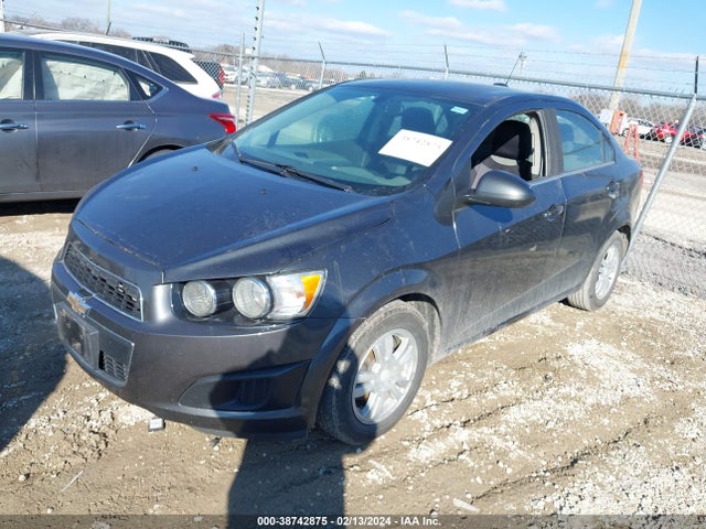 Chevrolet Sonic Lt Auto 2016 1G1JC5SH9G4184829 Image 2