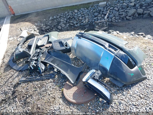 Rivian R1s Launch Edition 2023 7PDSGABL2PN003733 Image 11