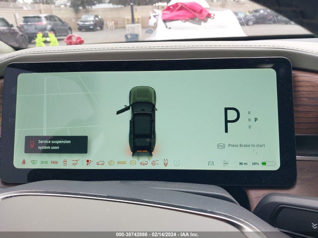 Rivian R1s Launch Edition 2023 7PDSGABL2PN003733 Image 17