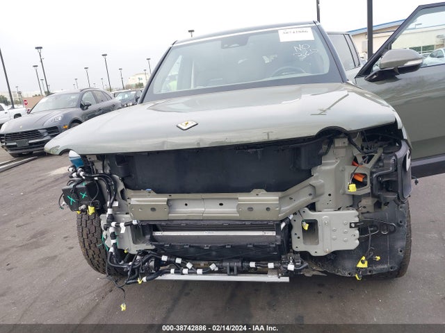 Rivian R1s Launch Edition 2023 7PDSGABL2PN003733 Image 6