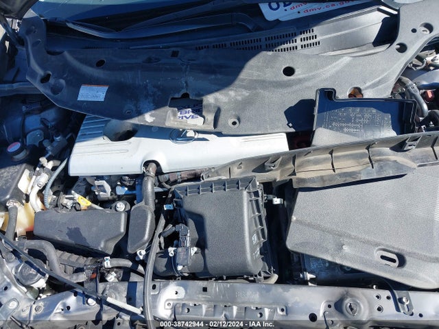 JTHKD5BH6F2228996 Lexus CT 200H