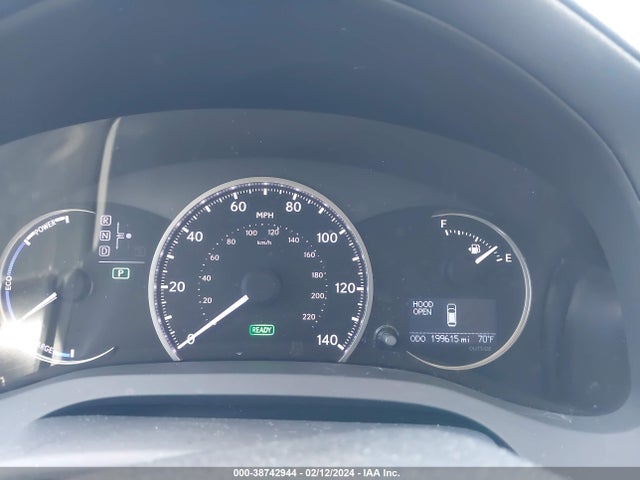JTHKD5BH6F2228996 Lexus CT 200H