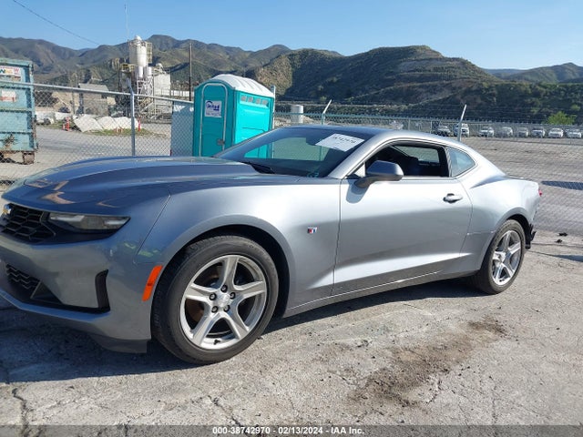 Chevrolet Camaro 1lt 2019 1G1FB1RX7K0153304 Image 2