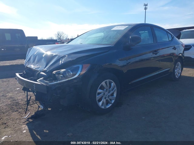 Hyundai ELANTRA SE 2018 KMHD74LFXJU668415 Image 2