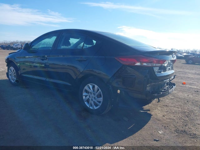Hyundai ELANTRA SE 2018 KMHD74LFXJU668415 Image 3