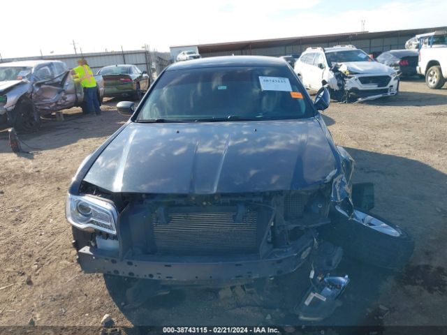 2C3CCAAG9JH308355 Chrysler 300 Touring
