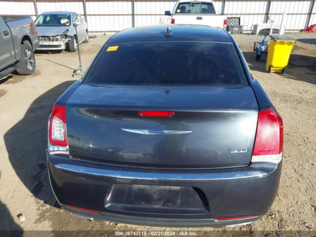 2C3CCAAG9JH308355 Chrysler 300 Touring