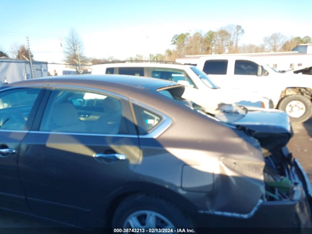 Nissan Altima 2.5 S 2015 1N4AL3AP8FC577073 Image 15