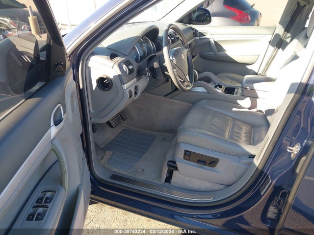 2004 PORSCHE CAYENNE WP1AB29P44LA60330 Photo 4