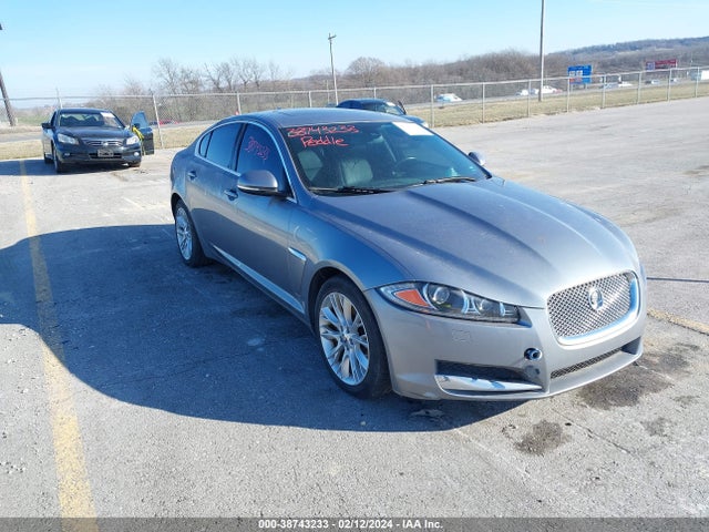 2013 JAGUAR XF SAJWA0E74D8S67499 Photo 0