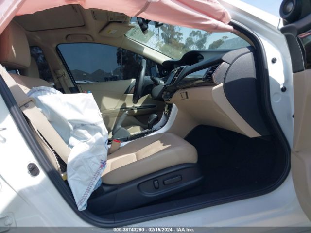 JHMCR6F7XHC030299 Honda Accord Hybrid Touring