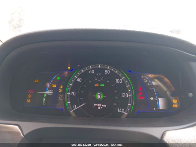 JHMCR6F7XHC030299 Honda Accord Hybrid Touring