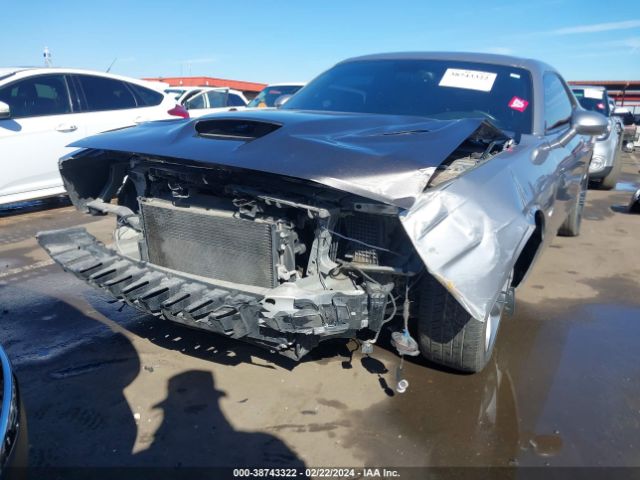 2C3CDZAT9FH747717 Dodge Challenger R/t