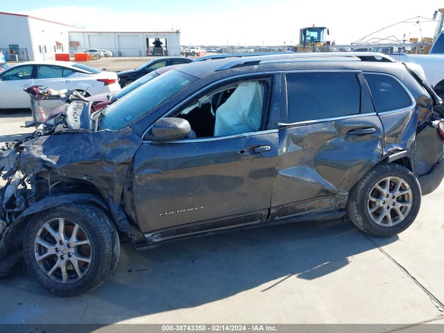 Jeep Cherokee Latitude 2016 1C4PJLCBXGW376786 Image 12