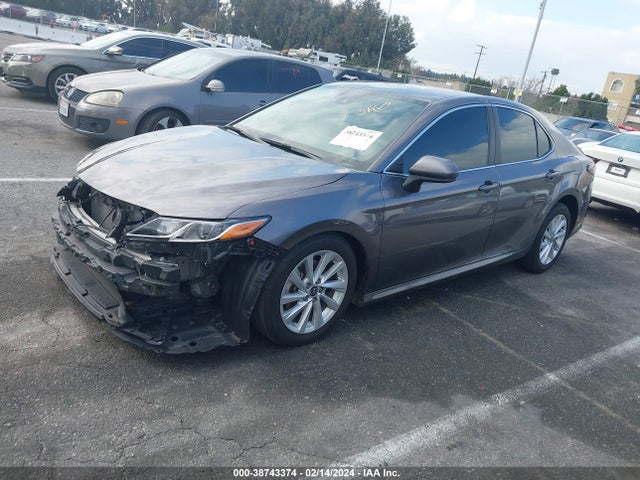 Toyota CAMRY LE 2022 4T1C11AK4NU023745 Image 2