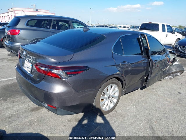 Toyota CAMRY LE 2022 4T1C11AK4NU023745 Image 4