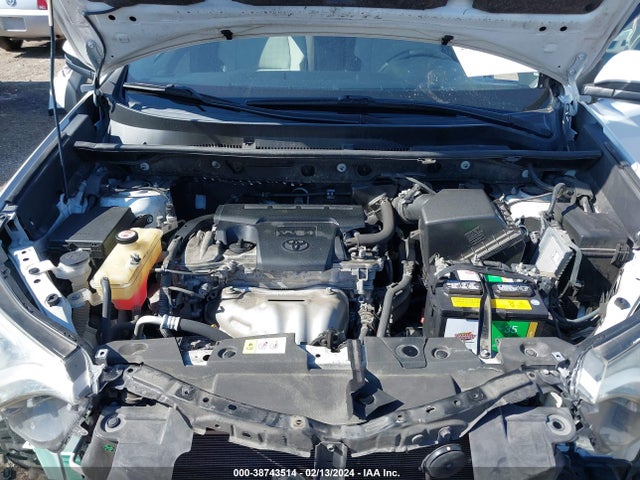 Toyota Rav4 Xle 2017 JTMWFREV3HD100308 Image 10