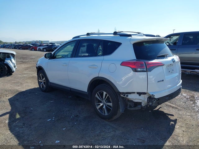 Toyota Rav4 Xle 2017 JTMWFREV3HD100308 Image 3