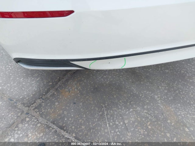 Honda ACCORD LX 2018 1HGCV1F1XJA125475 Image 13