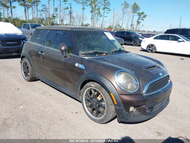 2011 MINI COOPER S WMWSV3C56BTY22304 Photo 0