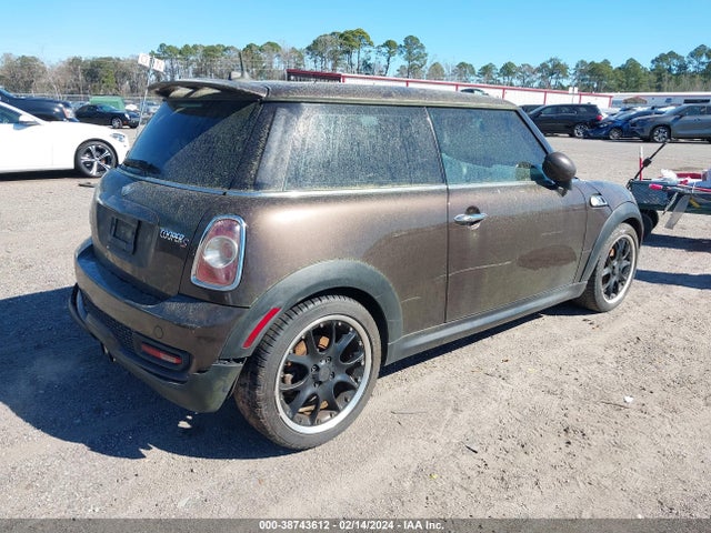 2011 MINI COOPER S WMWSV3C56BTY22304 Photo 3