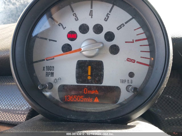 2011 MINI COOPER S WMWSV3C56BTY22304 Photo 6